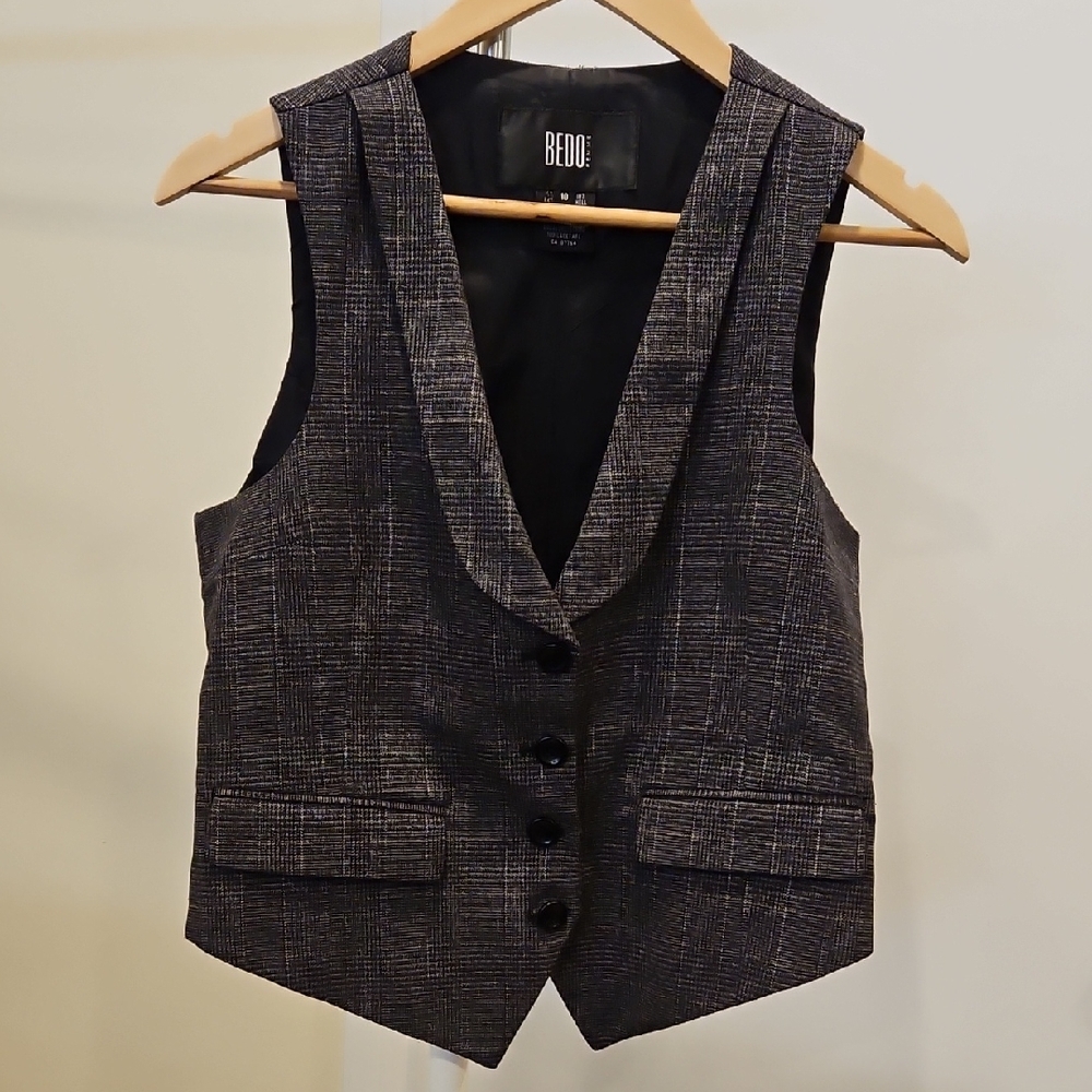Vest With Metallic Threading